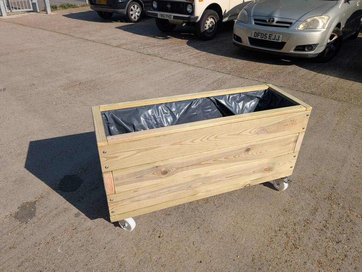 A finished planter from above, showing the liner fitted inside